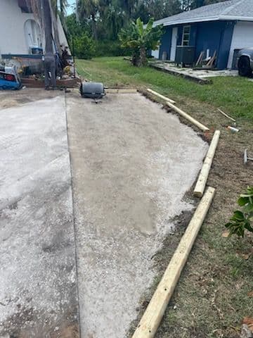 Gallery photos for Gravel Driveway Extension Project in Fort Myers: Image #1